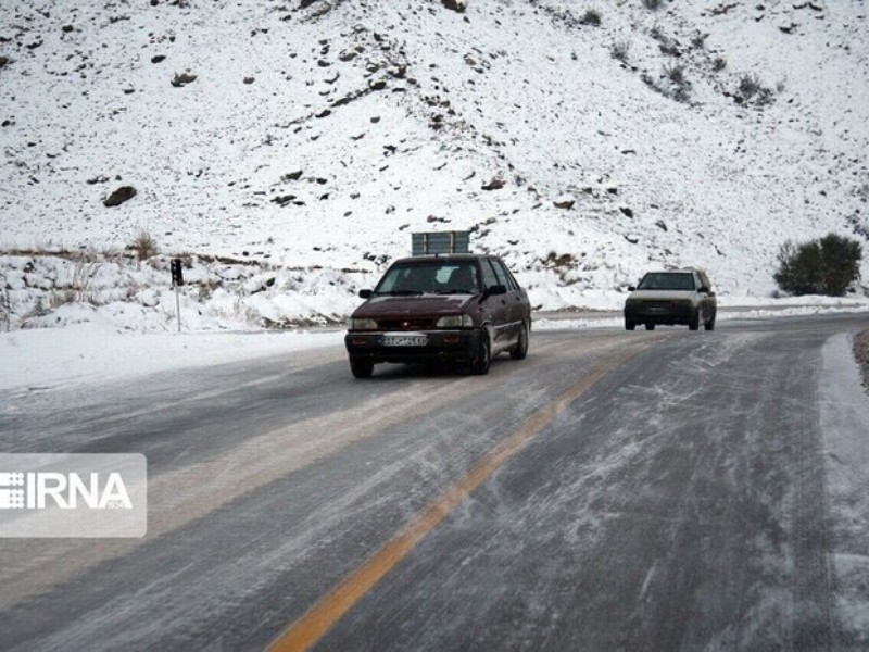 بانک ها ، دستگاه های امدادی و خدمات‌رسان ایلام تعطیل نیستند